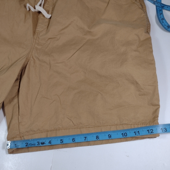 Old Navy Khaki Drawstring Chino Shorts Size (XL) - Picture 11 of 13